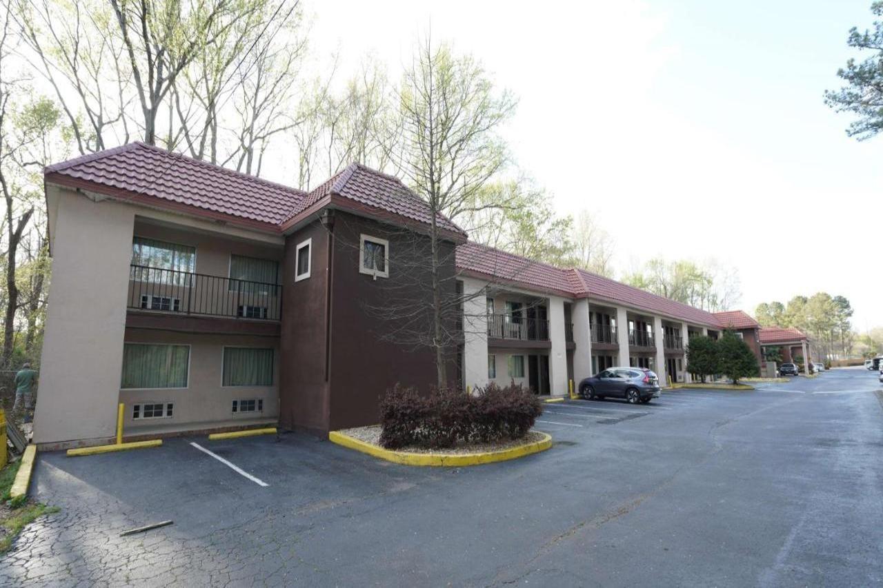 Motel 6 Atlanta Ga Atlanta Airport East Exterior foto